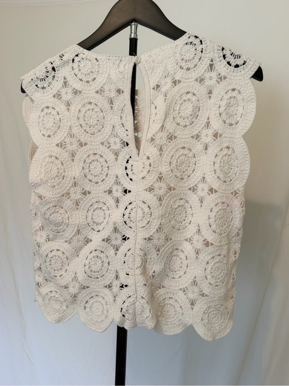 Abercrombie & Fitch Crochet Medallion Tank Top | Size Small - Picture 11 of 14